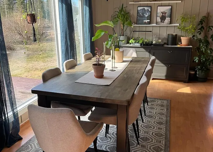 Sentral Familievennlig Enebolig *