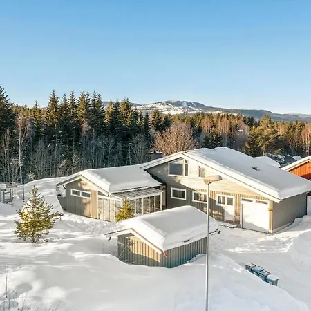 Sentral Familievennlig Enebolig Feriehus