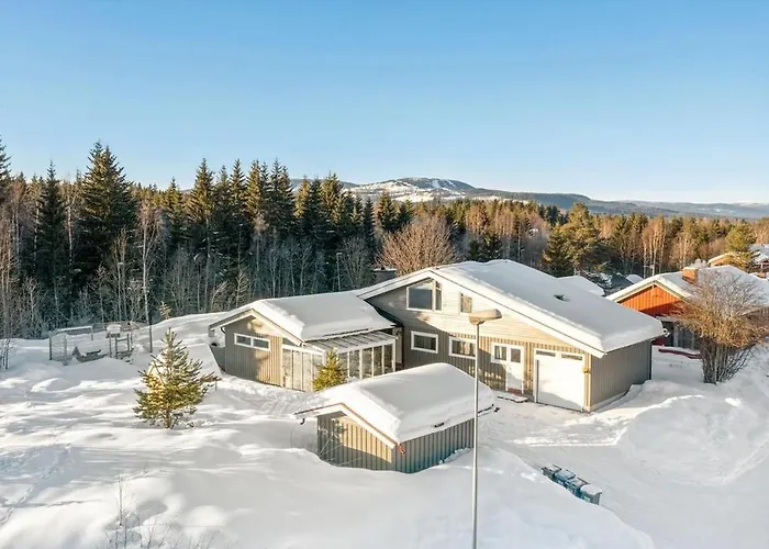 Sentral Familievennlig Enebolig Feriehus